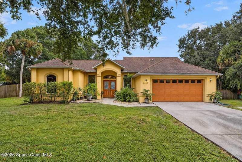 3 bedroom Single Family Residence at 3305 Atlanta Street, Canaveral Groves Subd, Cocoa — photo 3