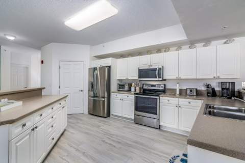 105 Pulsipher Avenue #Unit 300, Cocoa Beach FL - photo 6 of 32