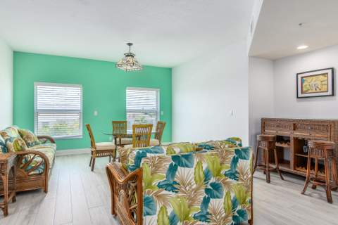 105 Pulsipher Avenue #Unit 300, Cocoa Beach FL - photo 9 of 32
