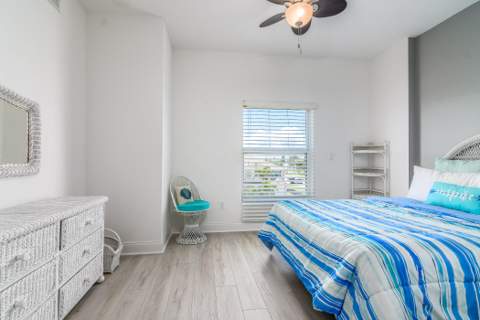 105 Pulsipher Avenue #Unit 300, Cocoa Beach FL - photo 17 of 32