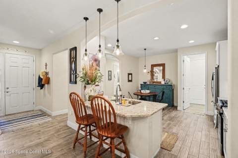 8154 Loren Cove Drive, Melbourne FL - photo 10 of 100