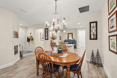 8154 Loren Cove Drive, Melbourne FL - photo 11 of 100