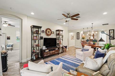 8154 Loren Cove Drive, Melbourne FL - photo 14 of 100