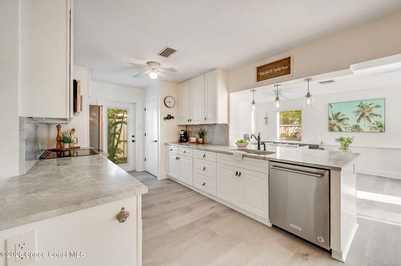 3 bedroom Single Family Residence at 205 Adams Avenue, Avon By The Sea, Cape Canaveral — photo 4