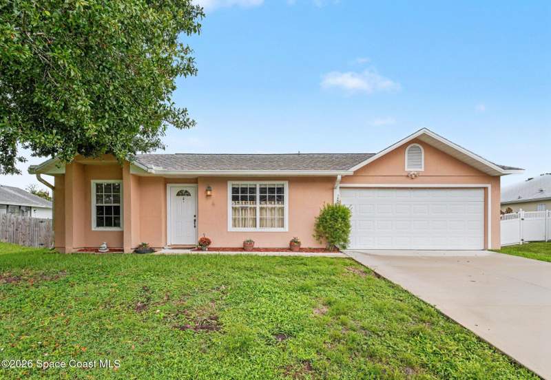 3 bedroom Single Family Residence at 1685 Hawksbill Street, Port Malabar Unit 42, Palm Bay — photo 3