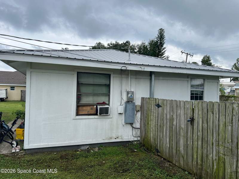 3 bedroom Single Family Residence at 2572 Southover Drive, Southover, Palm Bay — photo 4