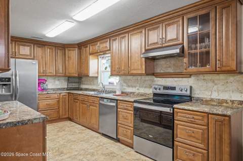 309 Barton Avenue, Melbourne FL - photo 10 of 25