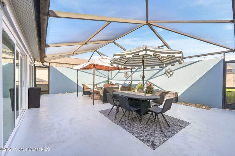 3 bedroom Single Family Residence at 409 Maple Bluff Circle, Country Walk at Suntree Stage 8 Tract 64 Pud, Melbourne — photo 3
