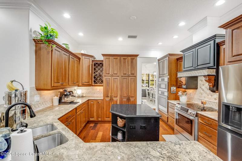 4 bedroom Single Family Residence at 3935 Turkey Point Drive, Windover Farms of Melbourne Pud Phase 1, Melbourne — photo 3