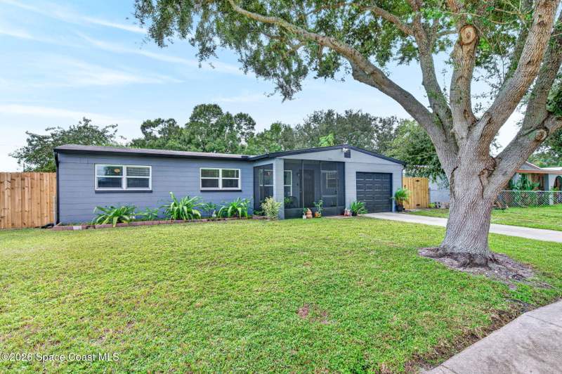 3 bedroom Single Family Residence at 1941 Washington Avenue, Bowe Gardens Sec A, Melbourne — photo 2