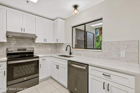 7821 Maplewood Drive #402, West Melbourne FL - photo 18 of 50