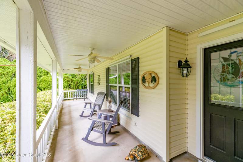 3 bedroom Single Family Residence at 9791 Fleming Grant Road, Allen Et Al 230 Acre Tract Grant Secs 11 19 22, Micco — photo 5