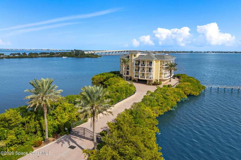 3 bedroom Condominium at 2300 Front Street #400, Four Winds of Florida A Condominium, Melbourne — photo 2