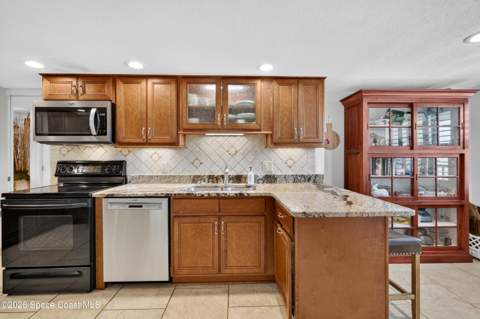 18 Marina Isles Boulevard #303, Indian Harbour Beach FL - photo 12 of 66