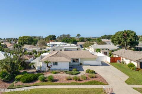 1355 Johns Circle, Merritt Island FL - photo 6 of 58