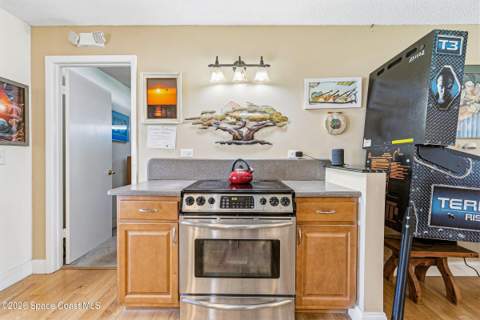1355 Johns Circle, Merritt Island FL - photo 15 of 58