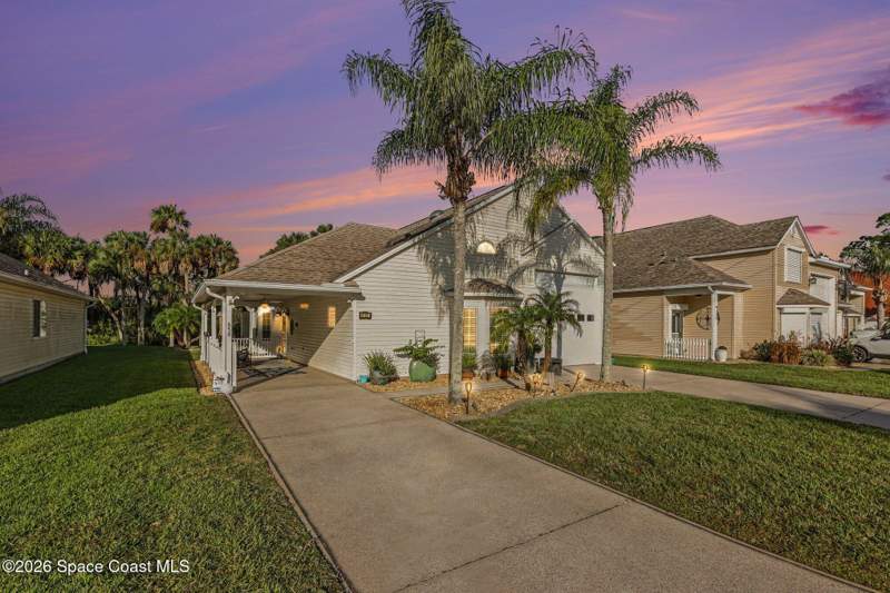 2 bedroom Single Family Residence at 658 Plantation Drive, The Great Outdoors Premier RV/Golf Resort Xi, Titusville — photo 2