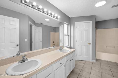 458 Biscayne Avenue, Palm Bay FL - photo 12 of 23