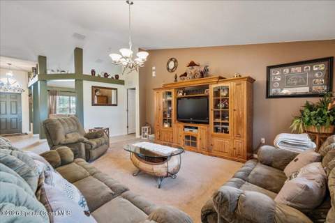 899 Sanford Street, Palm Bay FL - photo 17 of 73
