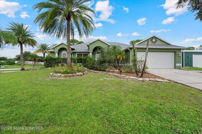 3 bedroom Single Family Residence at 899 Sanford Street, Port Malabar Unit 20, Palm Bay — photo 2