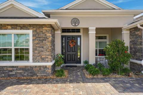 8161 Paragrass Avenue, Melbourne FL - photo 8 of 68