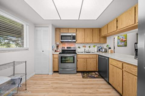 2975 Thrush Drive #235, Melbourne FL - photo 10 of 39