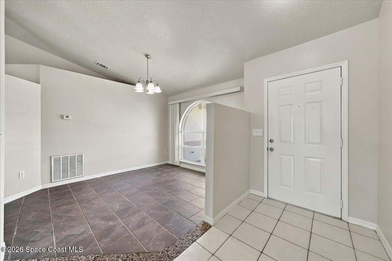 3 bedroom Single Family Residence at 261 Vin Rose Circle, Port Malabar Unit 50, Palm Bay — photo 4