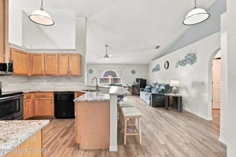 1563 Dozier Circle, Palm Bay FL - photo 15 of 57