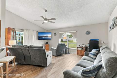 1563 Dozier Circle, Palm Bay FL - photo 18 of 57