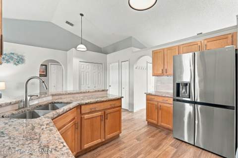 1563 Dozier Circle, Palm Bay FL - photo 14 of 57