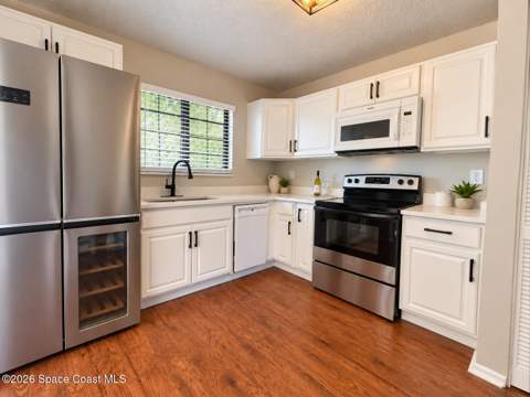 861 Taluga Avenue, Palm Bay FL - photo 9 of 39
