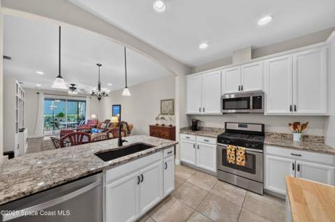 7833 Loren Cove Drive, Melbourne FL - photo 10 of 24