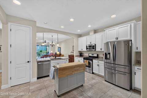7833 Loren Cove Drive, Melbourne FL - photo 9 of 24