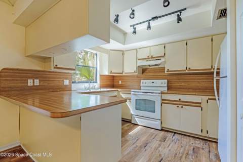 1928 Dipol Courtway, Titusville FL - photo 10 of 27