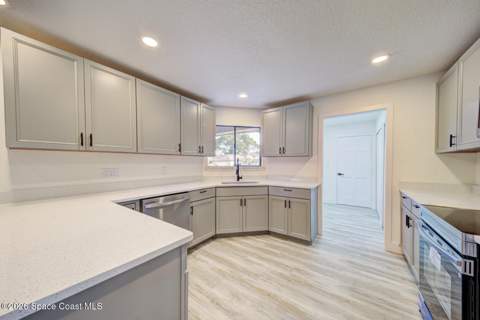 3620 Sawgrass Drive, Titusville FL - photo 8 of 16
