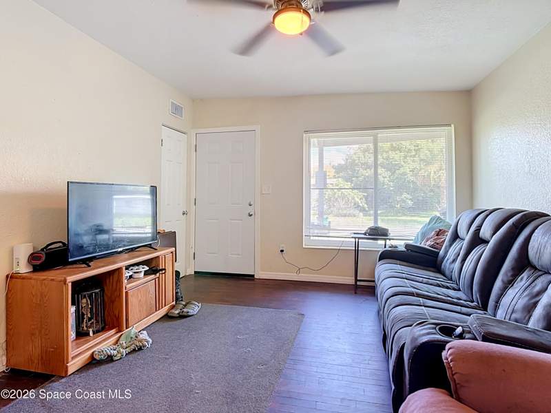 3 bedroom Single Family Residence at 1180 Titus Avenue, Shady Oaks 2nd Addn, Titusville — photo 3