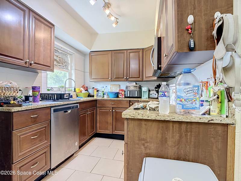 3 bedroom Single Family Residence at 1180 Titus Avenue, Shady Oaks 2nd Addn, Titusville — photo 4