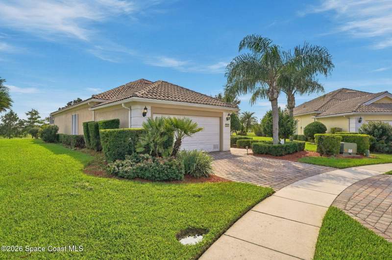 4 bedroom Single Family Residence at 3581 Kalista Court, Waterstone Plat 1 Pud, Palm Bay — photo 3