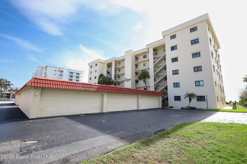 2 bedroom Condominium at 299 N Atlantic Avenue #304, The Sands Condo, Cocoa Beach — photo 2