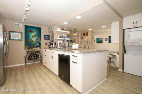 299 N Atlantic Avenue #304, Cocoa Beach FL - photo 12 of 47