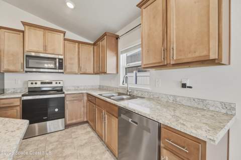 774 Moment Street, Cocoa FL - photo 6 of 39