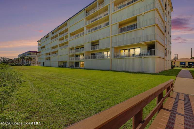 2 bedroom Condominium at 55 N 4th Street #103, Ocean Pines Condo, Cocoa Beach — photo 4