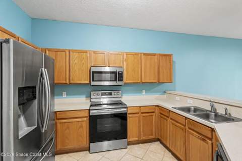 8730 Clara Elizabeth Lane #206, Cape Canaveral FL - photo 10 of 39