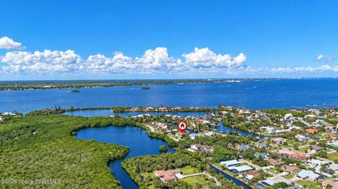 380 Lakeview Drive, Melbourne Beach FL - photo 6 of 51