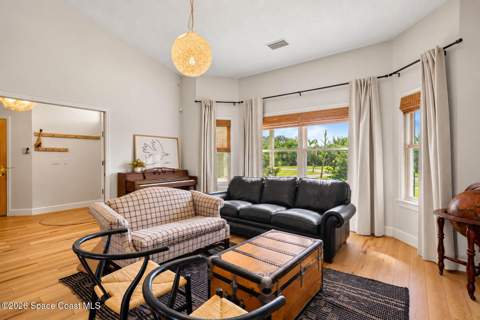380 Lakeview Drive, Melbourne Beach FL - photo 11 of 51