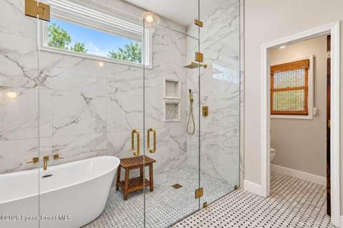 380 Lakeview Drive, Melbourne Beach FL - photo 23 of 51
