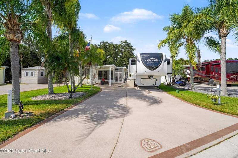 0 bedroom RV Community at 127 Windsong Way, The Great Outdoors Premier RV/Golf Resort Xvi, Titusville — photo 4