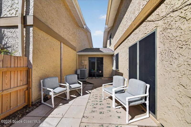 3 bedroom Townhouse at 1010 Abada Court #107, Port Malabar Country Club Unit 7 First Replat of, Palm Bay — photo 5