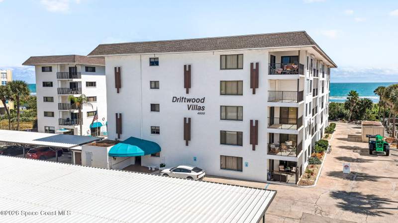 2 bedroom Condominium at 4600 Ocean Beach Boulevard #410, Driftwood Villas of Cocoa Beach Condo, Cocoa Beach — photo 4