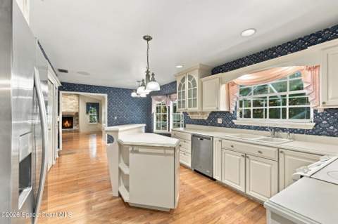 655 Woodbridge Drive, Melbourne FL - photo 22 of 83